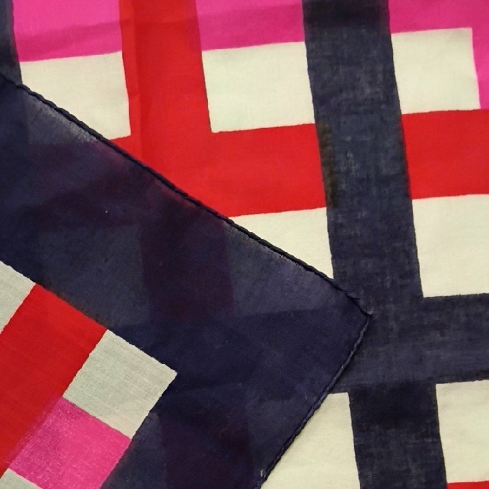 ❤️VINTAGE GIVENCHY LINEN  BANDANA SCARF 20X21 RED WHITE NAVY PINK - Picture 6 of 6